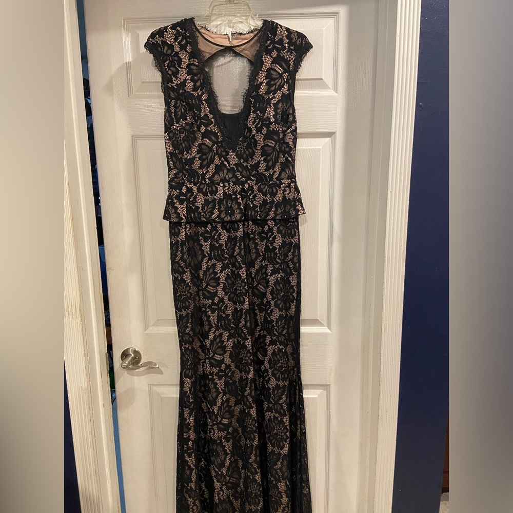 ALMOST NEW WORN ONCE! Black Lace Betsy and Adam Formal Dress Size 12 Maxi Length